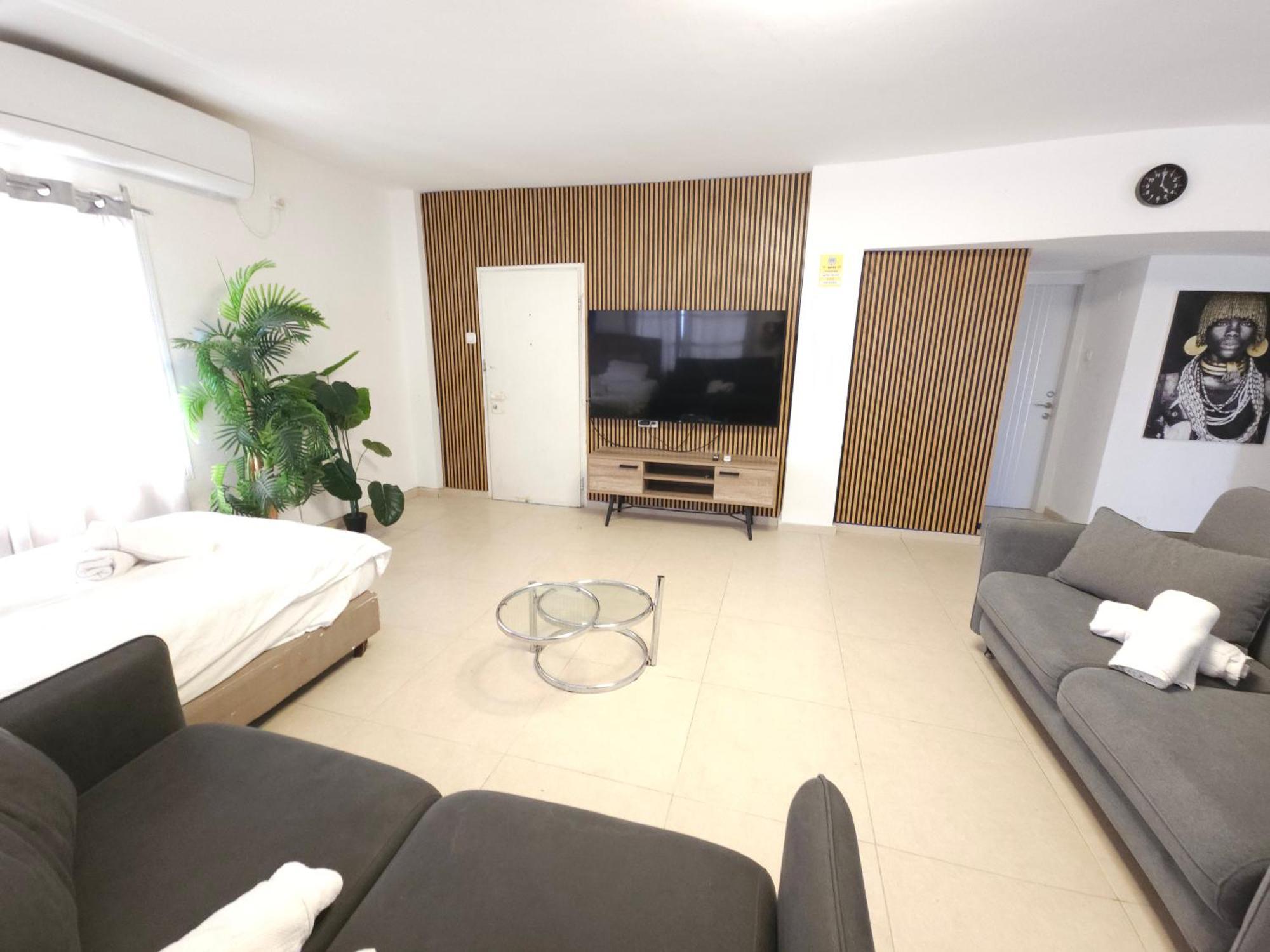 Barak Royal Suites 20 Garden Jacuzzi - ג'קוזי בחצר Eilat Esterno foto